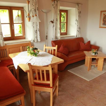 Ferienwohnung Fritzenwenger Ubersee Ngoại thất bức ảnh